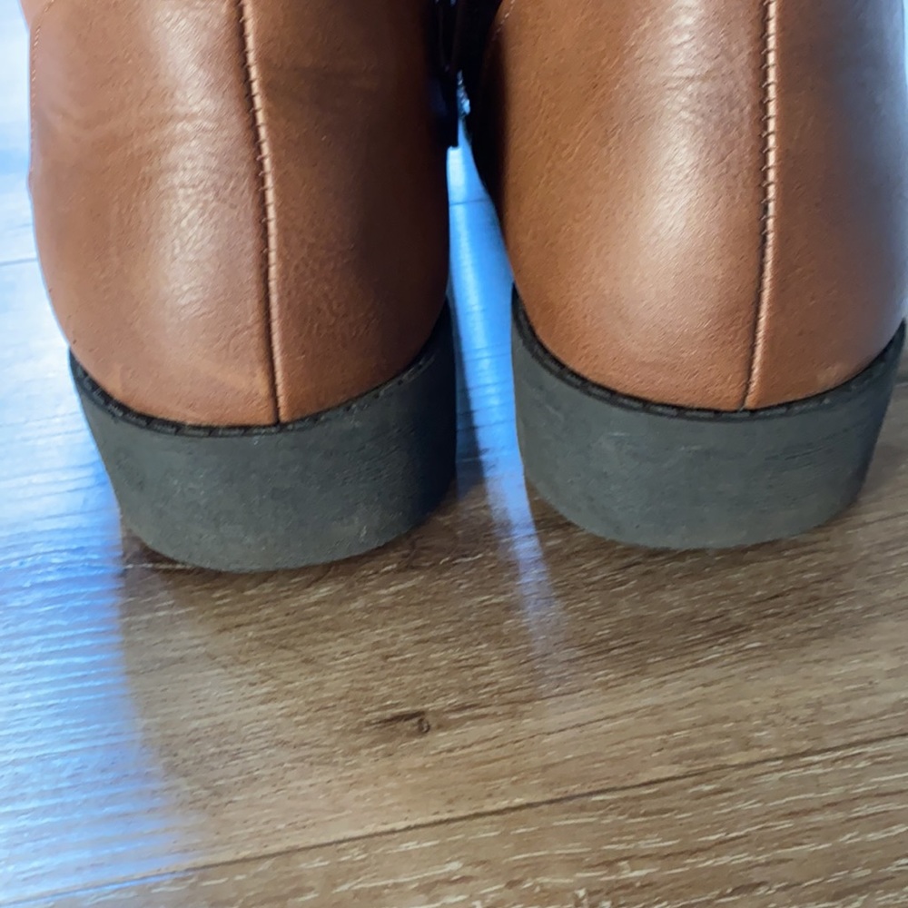 American Eagle Women’s Brown Knee High Boots - Picture 4 of 16